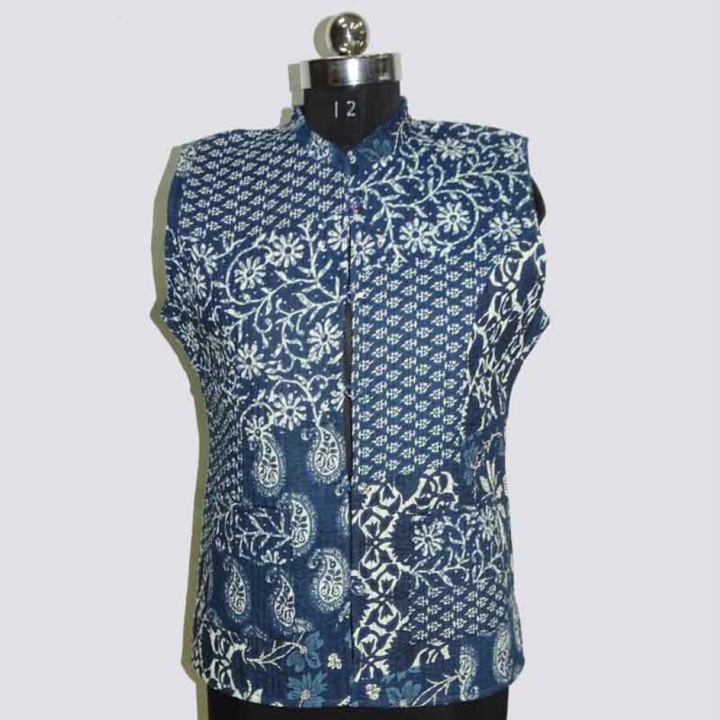 COTTON INDIGO PRINT SLEEVE LESS SHORT JACKET