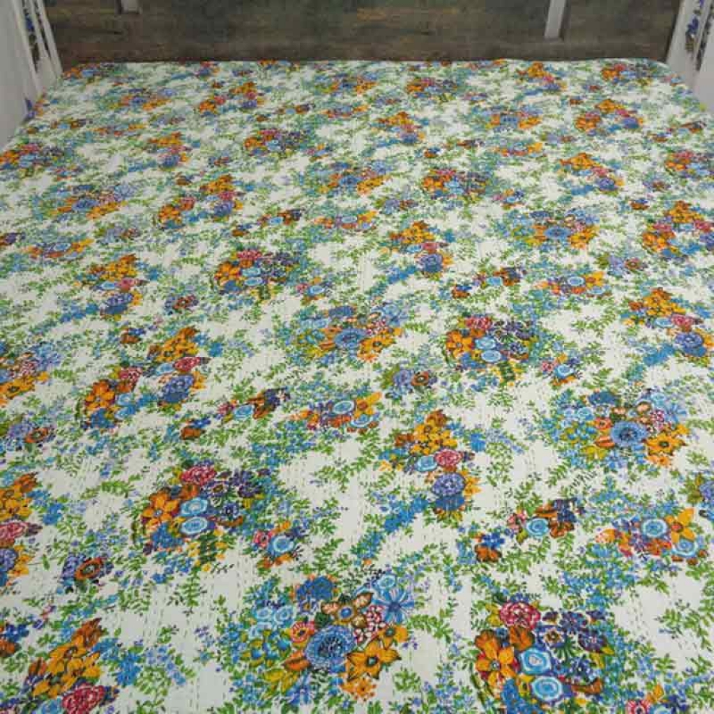 COTTON SCREEN PRINT ALL OVER FLORAL DESIGN KANTHA BED COVER FOR ALL-SEASON